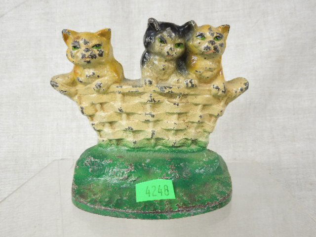 Cast Iron 3 Kittens In Basket Doorstop (1 of 3)