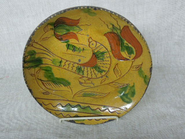 Grey Shooner Sgraffito Redware Plate (1 of 4)