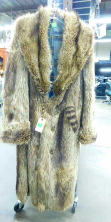 Vintage Man's Racoon Coat (1 of 8)