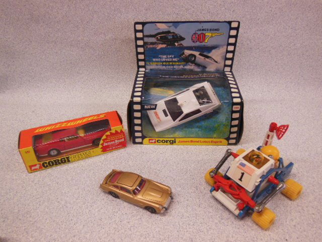 4 Corgi James Bond vehicles some in packages (1 of 5)