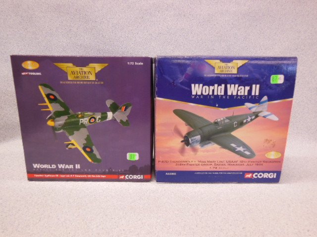 2 Corgi die cast planes NIB (1 of 3)