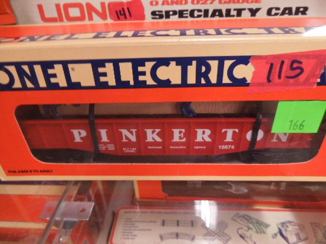 Lionel post war O gauge animated railroad car (1 of 1)