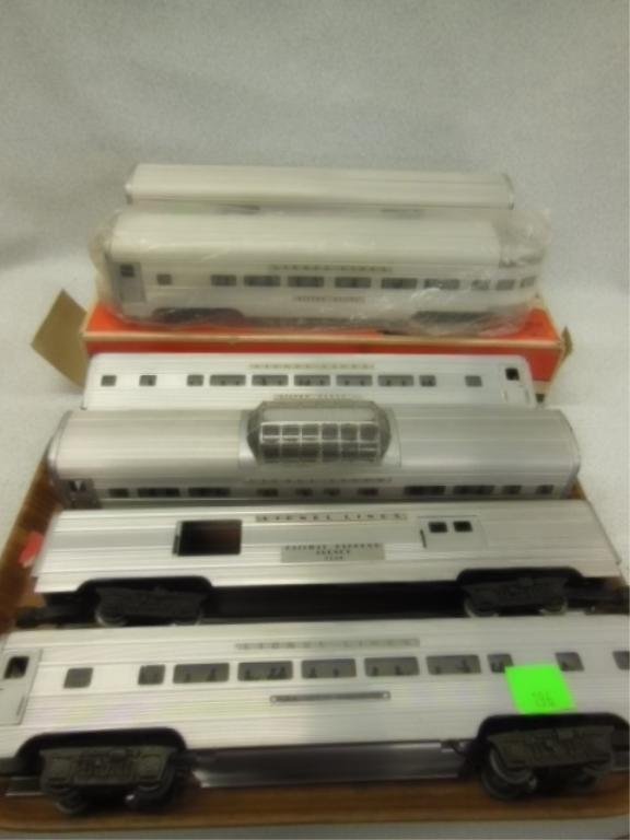 6 Lionel post war O gauge railroad cars (1 of 5)