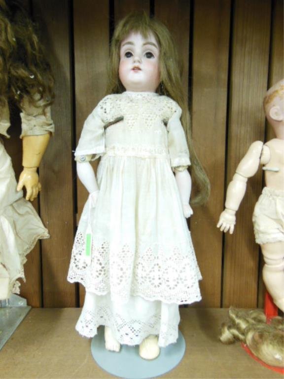 Vintage Bisque shoulder and head doll, 7 1/2 154 D I, k (1 of 4)