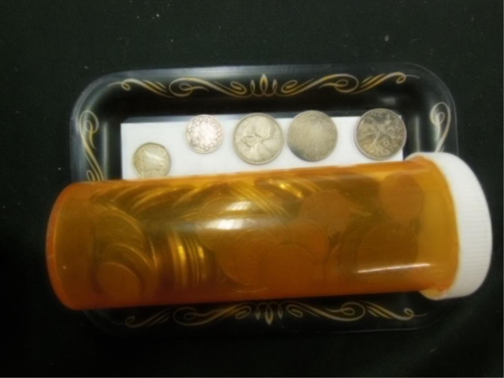 Lot of Canadian coins some silver (1 of 4)