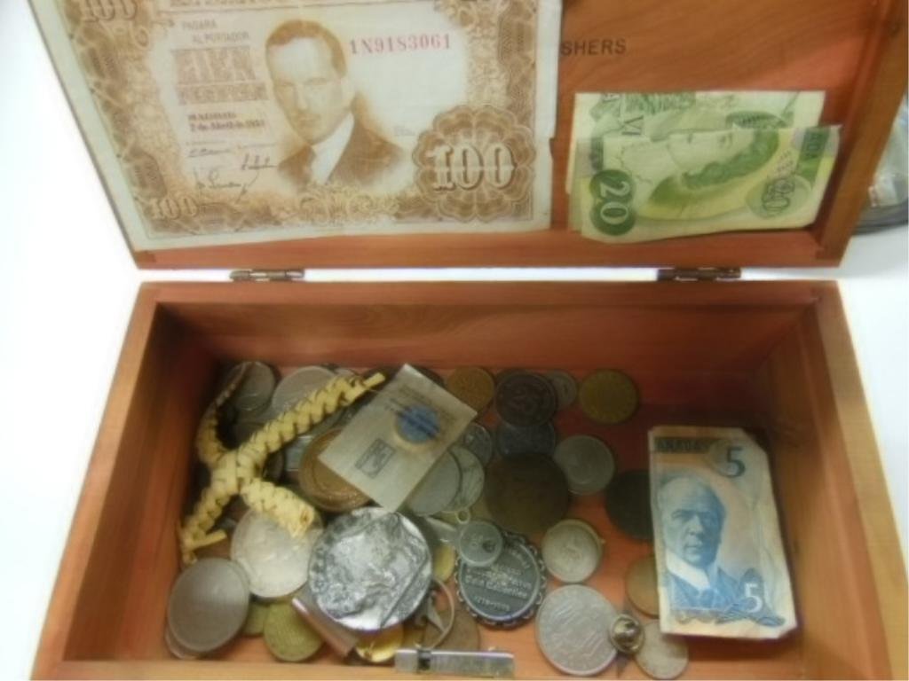 Cedar Box w/Foreign Coins & Bank Notes (1 of 4)