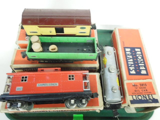 4 Lionel 2800 Tin "O" Gauge Cars (1 of 5)