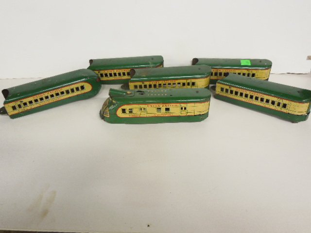 Vintage Marx Tin Litho UP Toy Train Cars (1 of 9)