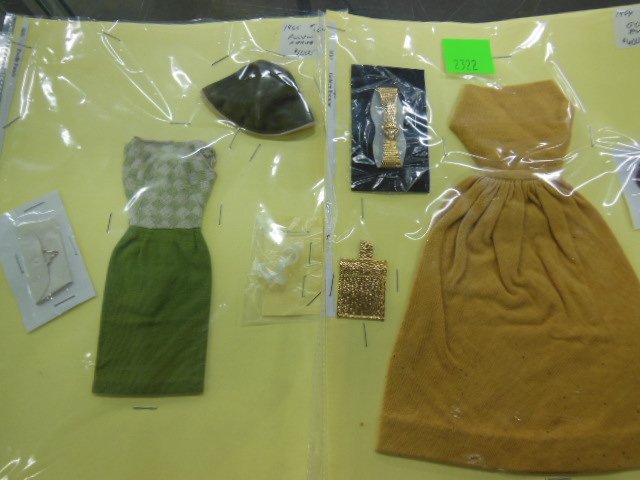 2 Vintage 1960s Barbie Outfits (1 of 7)