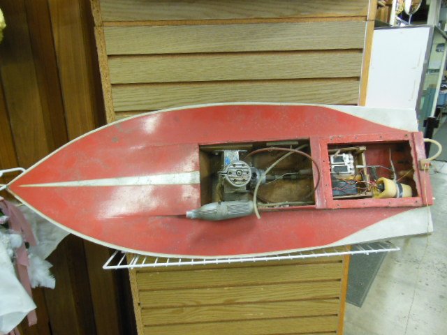 Wood Model Motor boat (1 of 5)