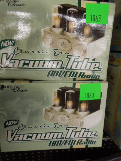 Nostalgic "Vacuum Tube" Radios (1 of 3)