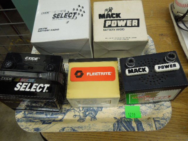 Lot of 3 Car Battery Form Radio (1 of 7)