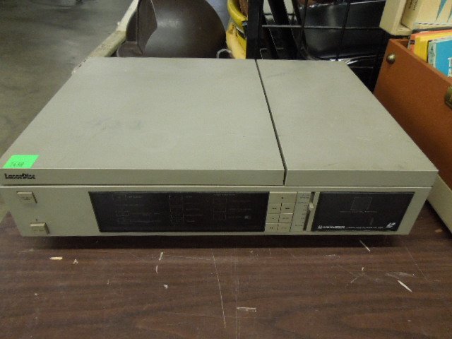 Pioneer Laser Disc Player Model LD-1100 (1 of 3)