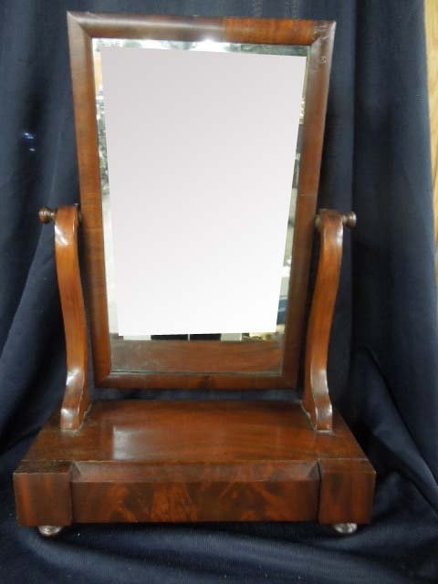 Late Classical Mahogany Shaving Mirror (1 of 3)