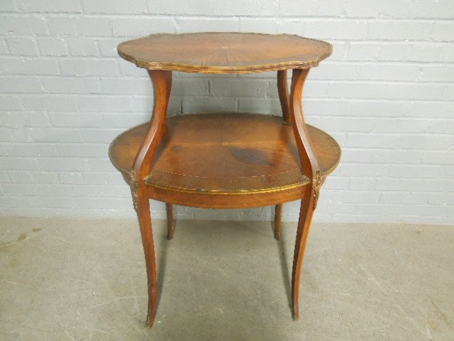 French Provincial Dessert Stand (1 of 4)