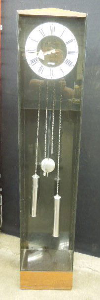 1980s Modern Howard Miller Grandmothers Clock (1 of 4)