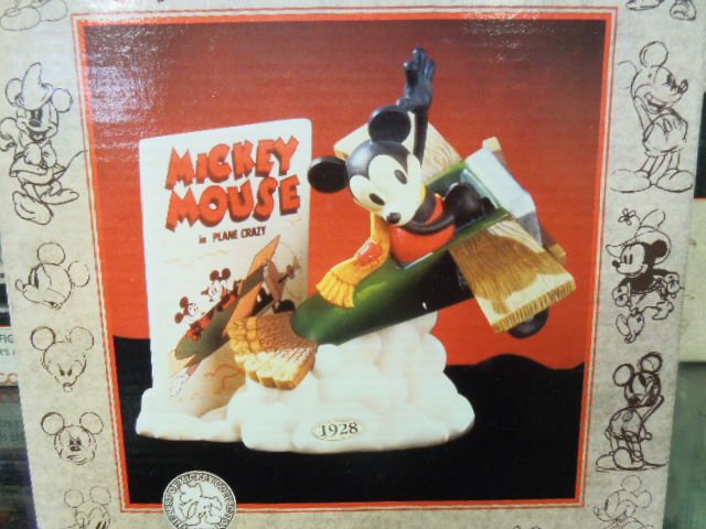 Enesco Best of Mickey Figurine (1 of 1)