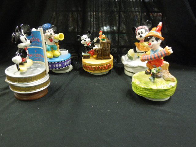 5 Schmid Disney Music Boxes (1 of 7)