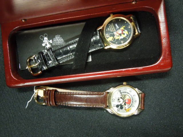 2 Official Disney Convention Watches (1 of 3)