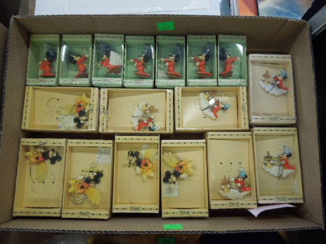 17 Tori Art Mickey Christmas Ornaments (1 of 4)