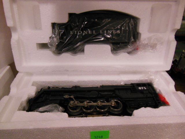 Lionel Pennsylvania 671 Locomotive & Tender (1 of 4)
