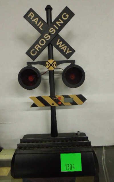 H-O Train Display: H-O train display, R.R. crossing, battery operated (no train), untested. CONDITION: Needs cleaning.