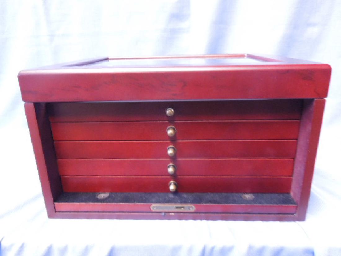 Franklin Mint Mahogany Display Case (1 of 3)