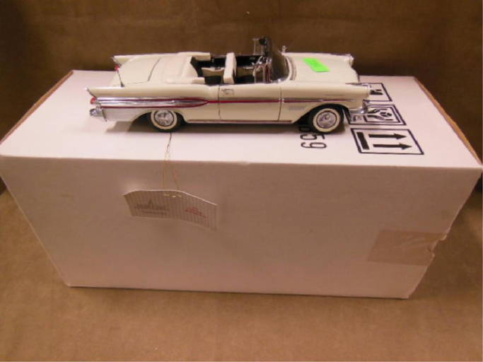 Franklin Mint Diecast Car 1957 Pontiac Bonneville