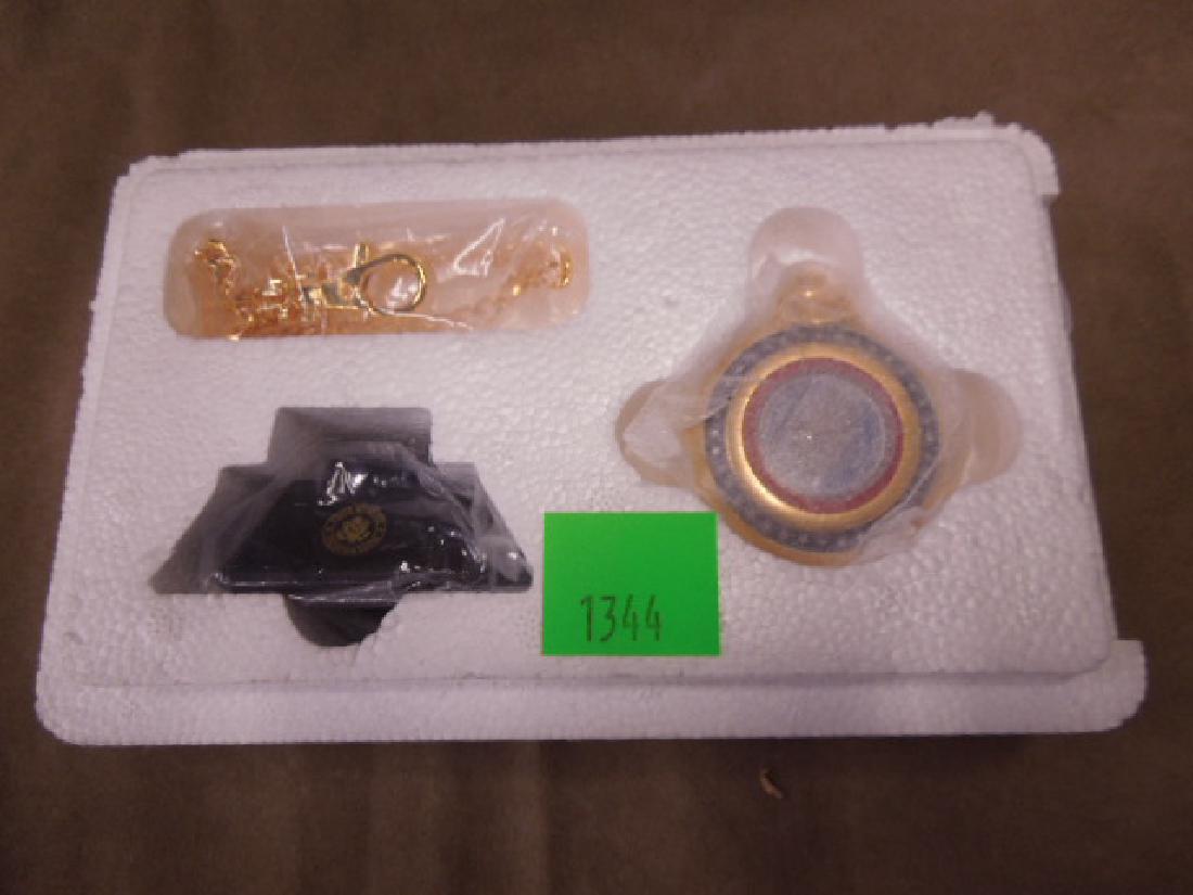 (2) Franklin Mint State Quarter pocket watches (1 of 3)