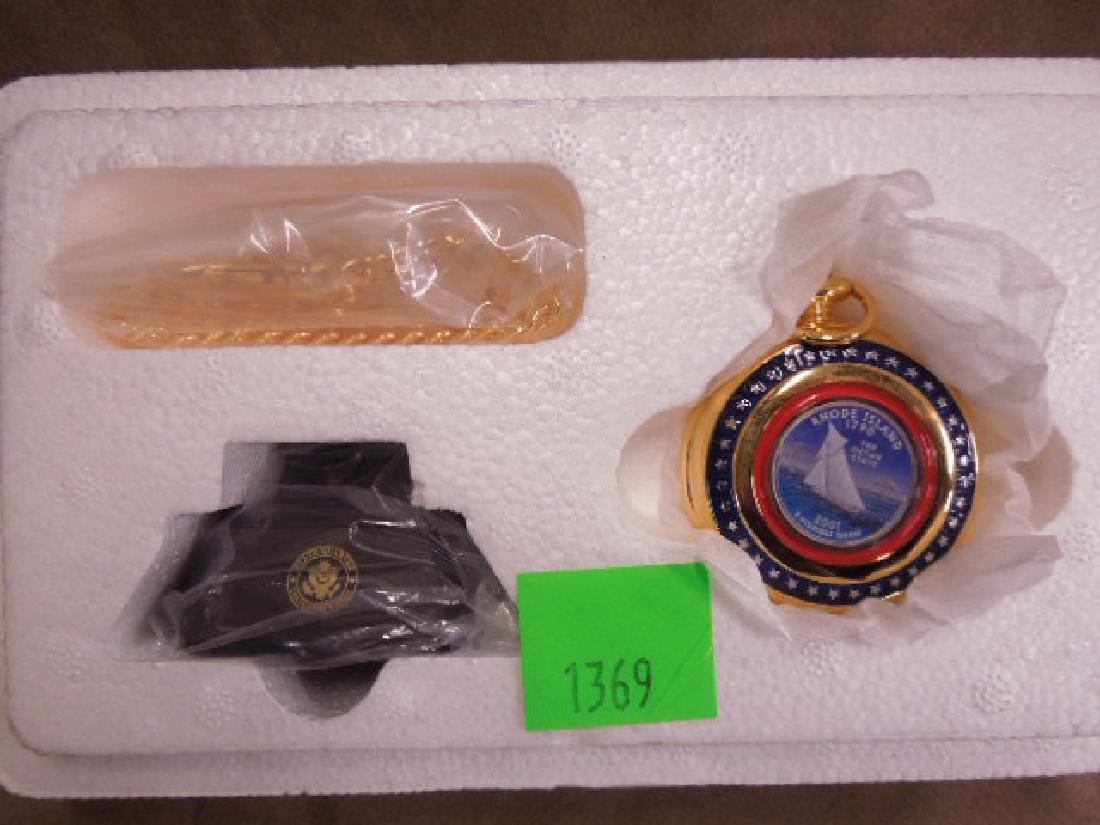 (2) Franklin Mint State Quarter pocket watch1 (1 of 2)