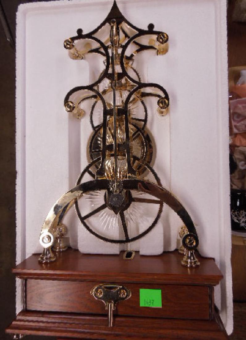 Franklin Mint Crystal Palace Skeleton Clock (1 of 5)