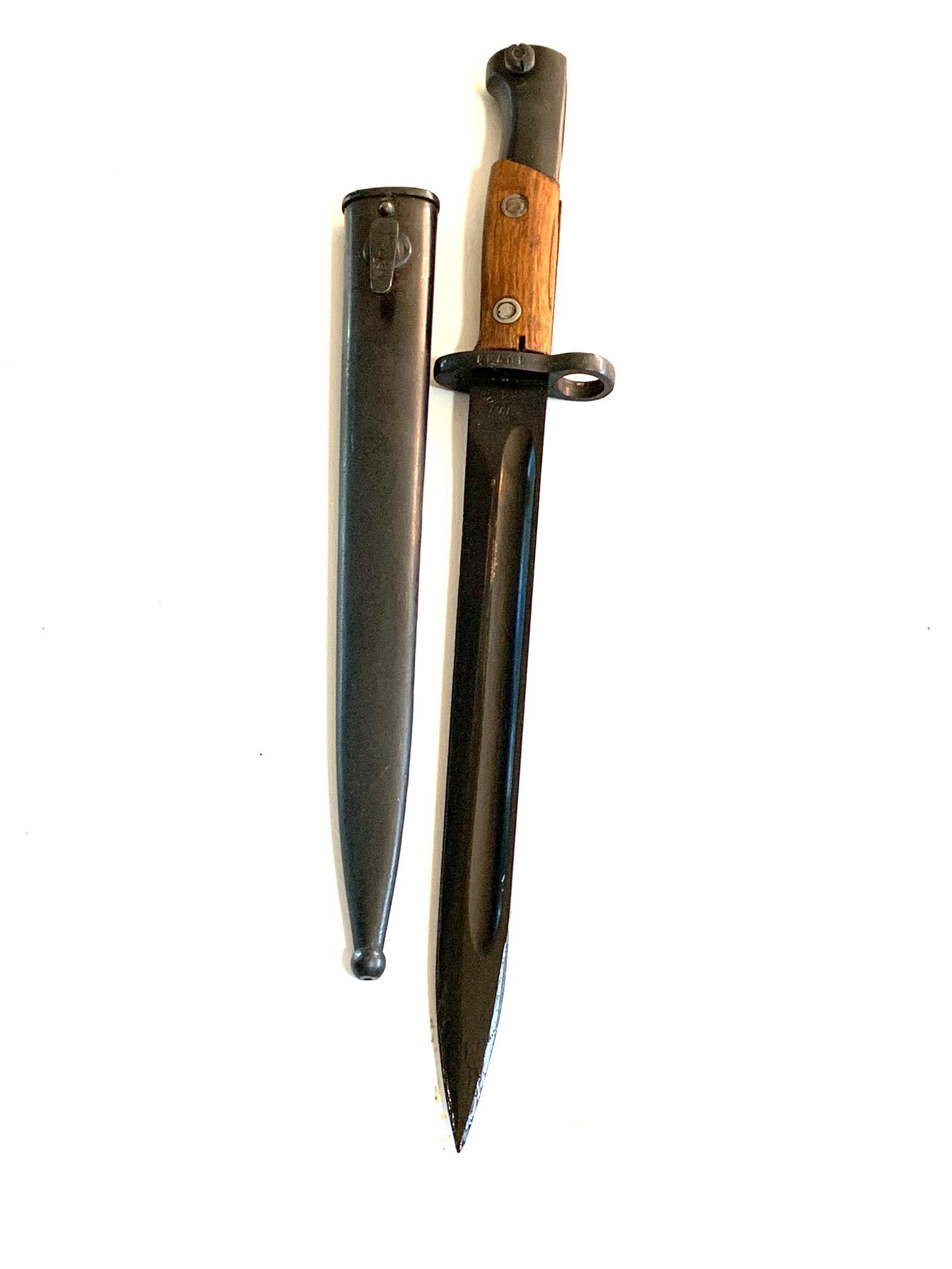 WWII 1944 YUGOSLAVIA PREDUZECE 44 BAYONET W/SCABBARD: WWII 1944 Yugoslavia Preduzece 44 Bayonet W/ Scabbard Dagger. The scabbard and bayonet have matching serial numbers 48741. Makers Mark Stamped