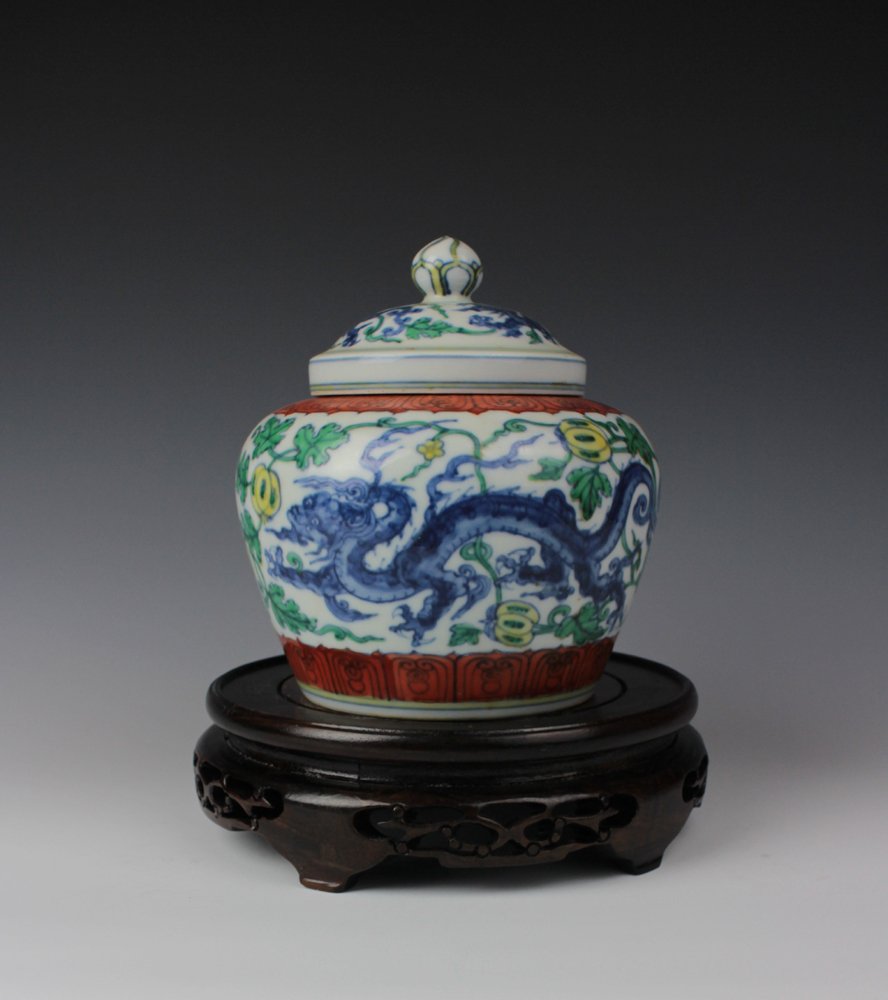 CHINESE PORCELAIN BLUE AND WHITE DOUCAI DRAGON LIDDED (1 of 5)