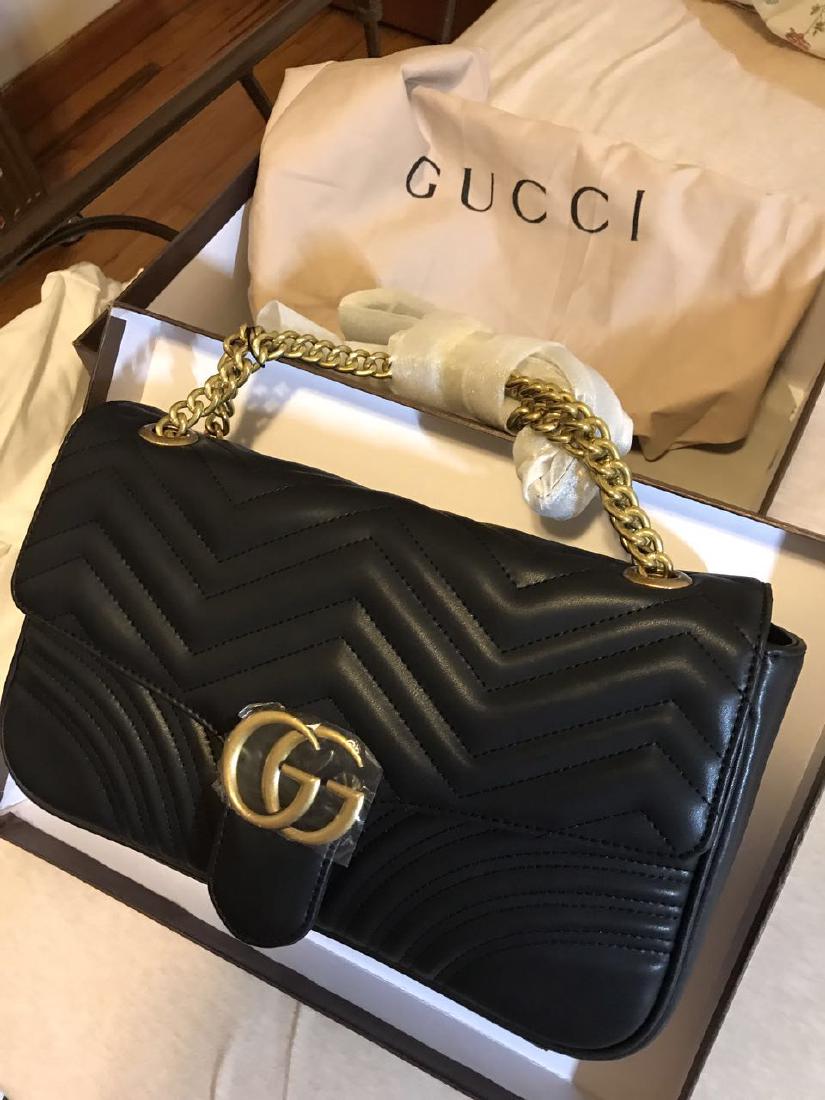 SECONDHANDED UNUSED GUCCI LADY'S SHOULDER BAG (1 of 1)