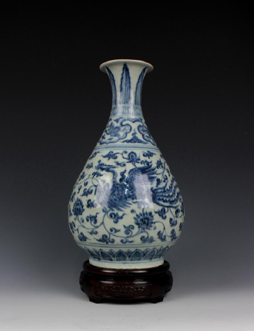 CHINESE PORCELAIN BLUE AND WHITE YUHUCHUN VASE (1 of 4)