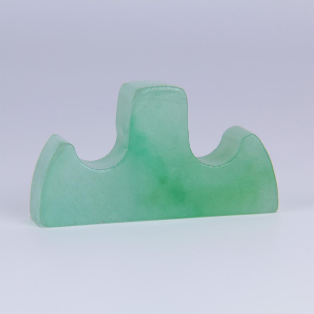 JADEITE BRUSH HOLDER (1 of 5)