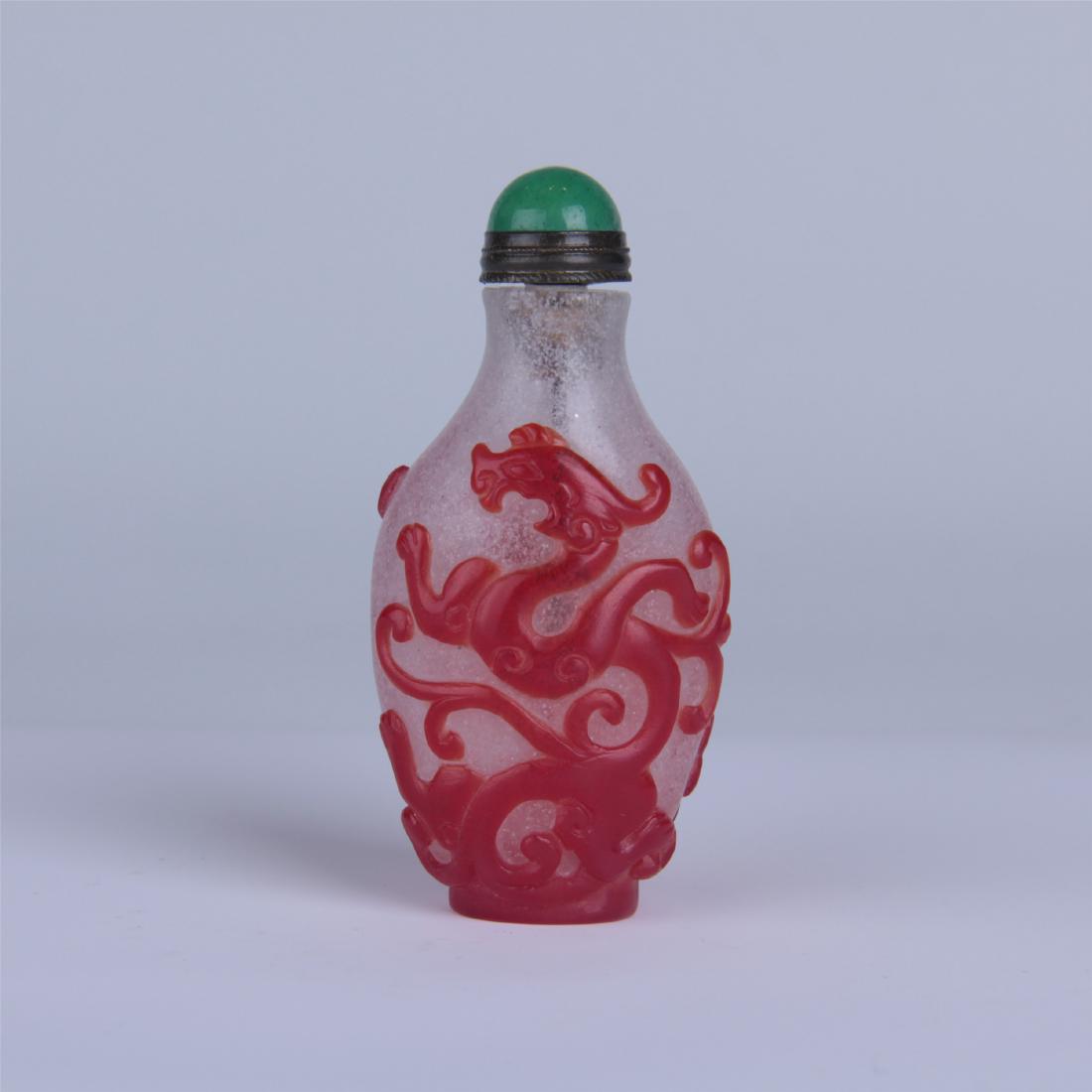 CHINESE DOUBLE COLOR PEKING GLASS SNUFF BOTTLE (1 of 7)