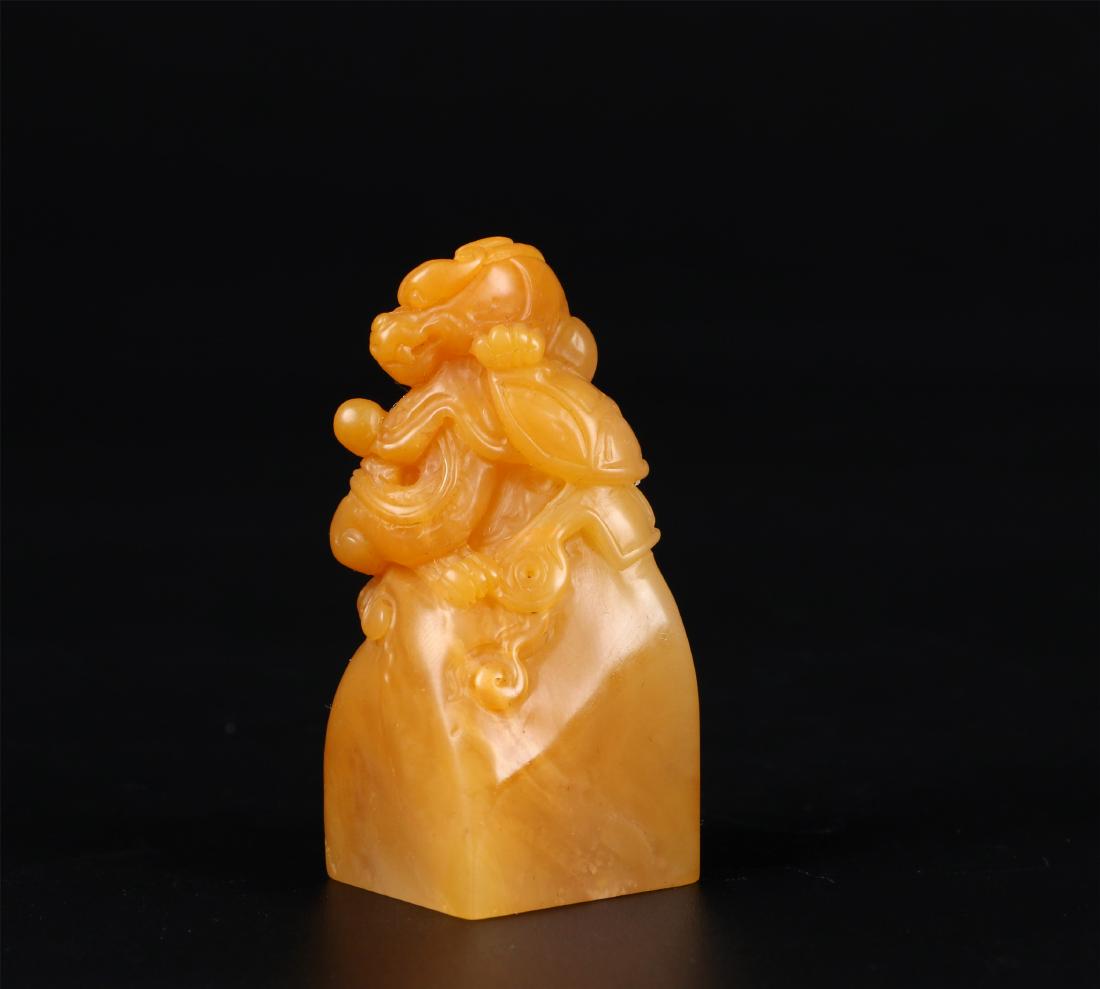 CHINESE TIANHUANG STONE DRAGON SEAL (1 of 6)