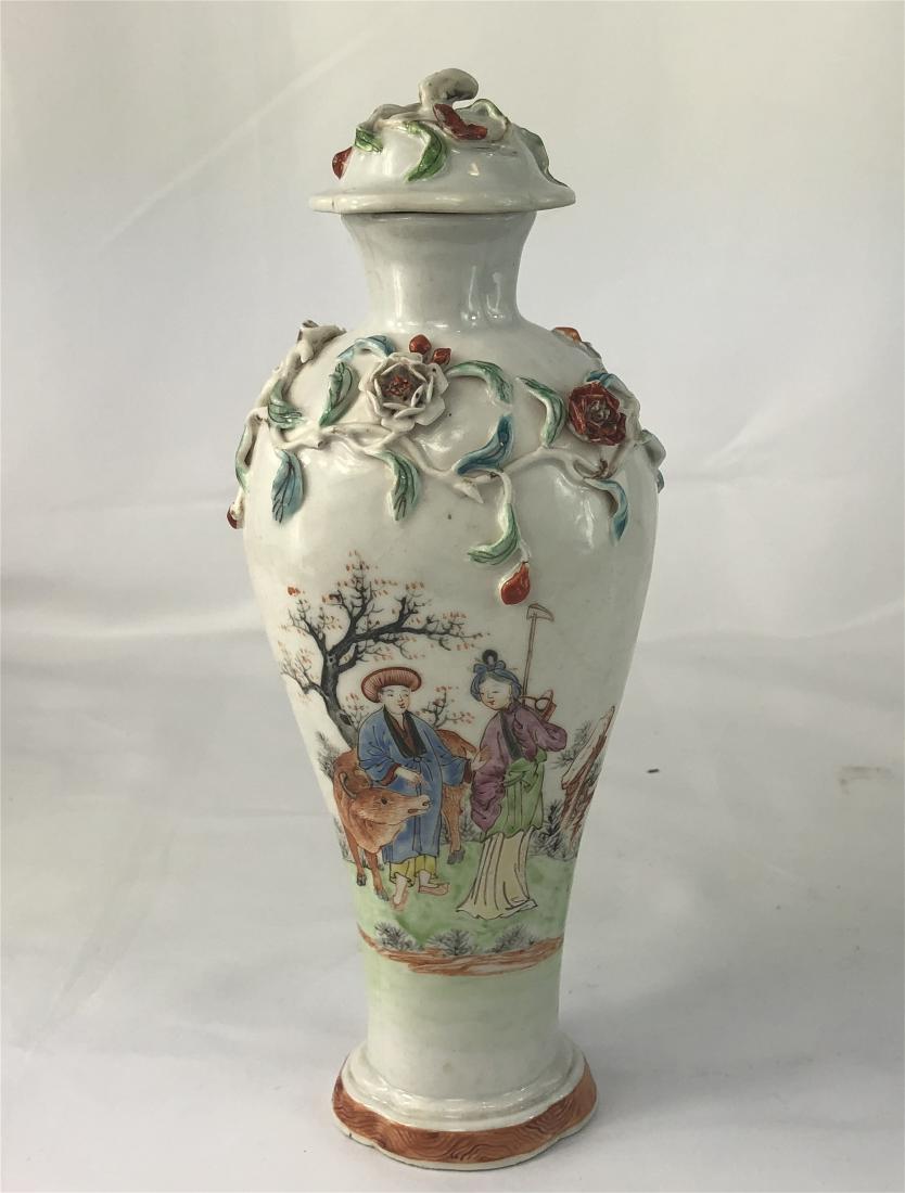 CHINESE EXPORT PORCELAIN FAMILLE ROSE LIDDED VASE (1 of 7)
