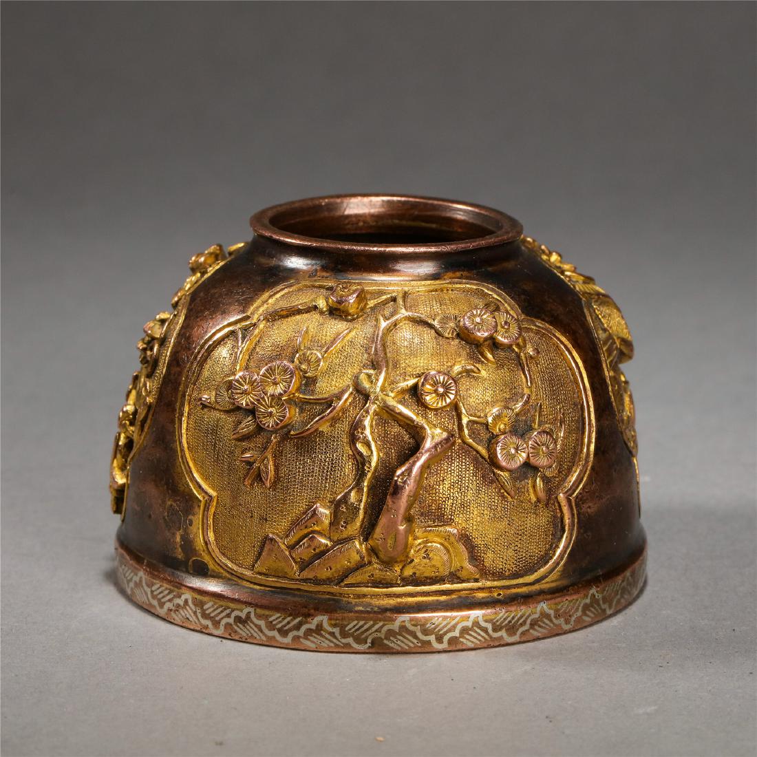 CHINESE GILT BRONZE WATER JAR (1 of 8)