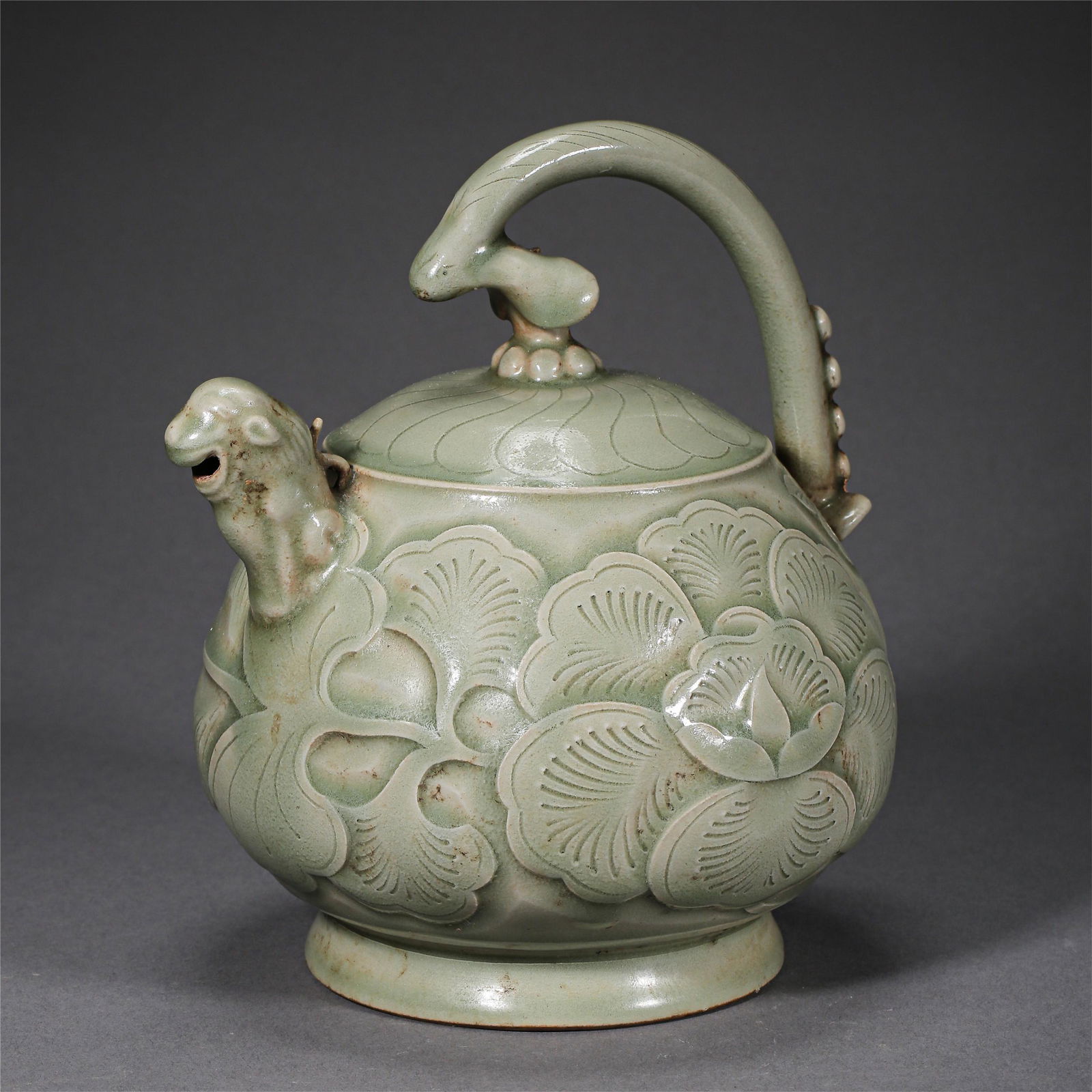 CHINESE PORCELAIN YAO WARE ENGRAVED FLOWER LION HANDLED (1 of 10)