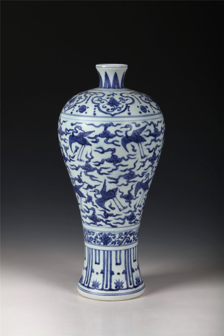 CHINESE PORCELAIN BLUE AND WHITE MEIPING VASE (1 of 2)