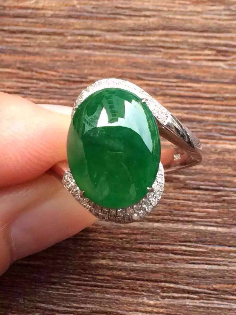 18K PLANTIUM NATURAL JADEITE RING (1 of 3)