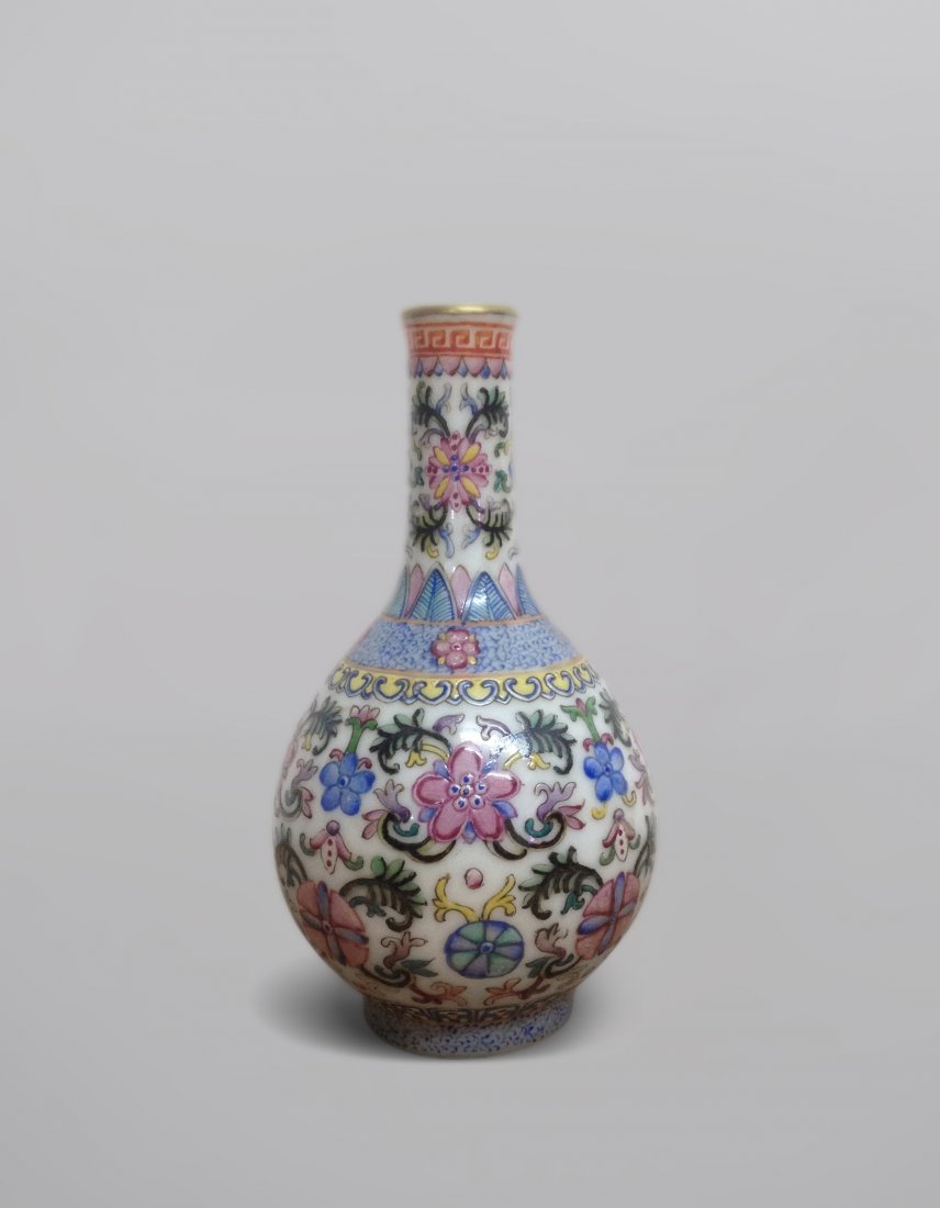 CHINESE PORCELAIN FAMILLE ROSE VASE (1 of 4)