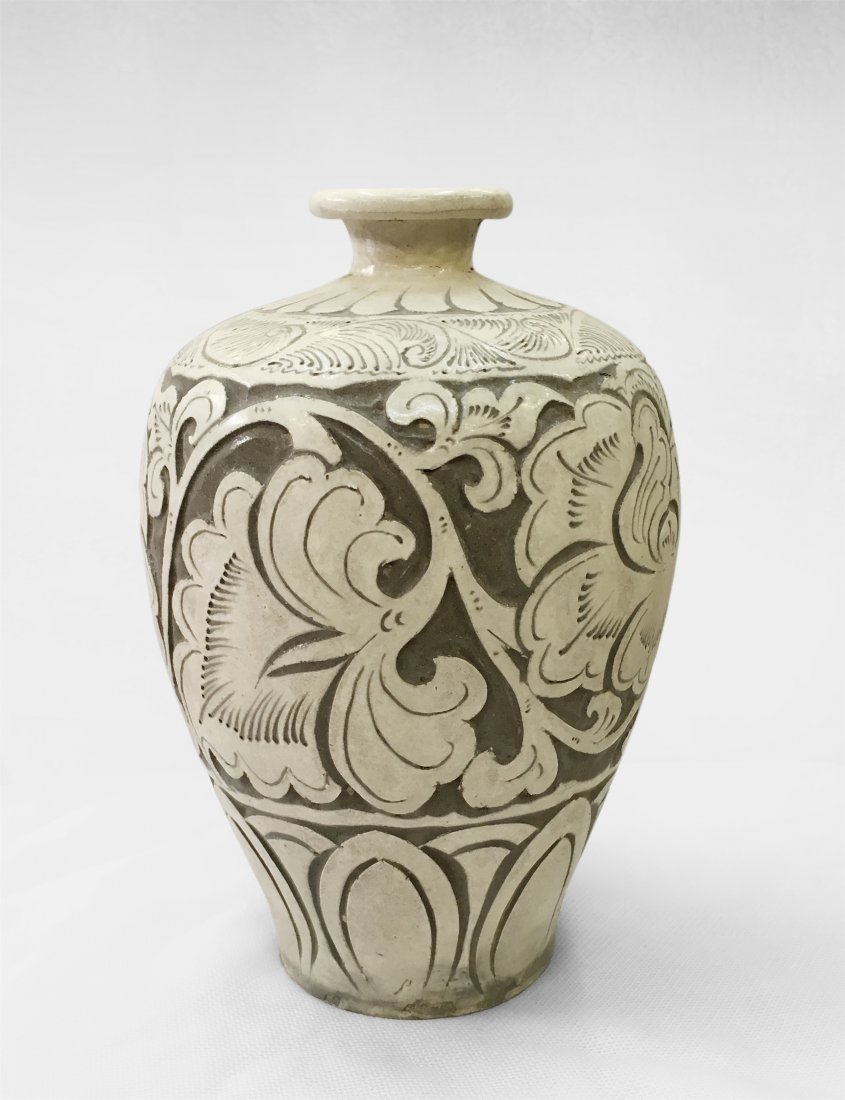 CHINESE PORCELAIN WHITE GLAZE ENGRAVED MEIPING VASE (1 of 3)
