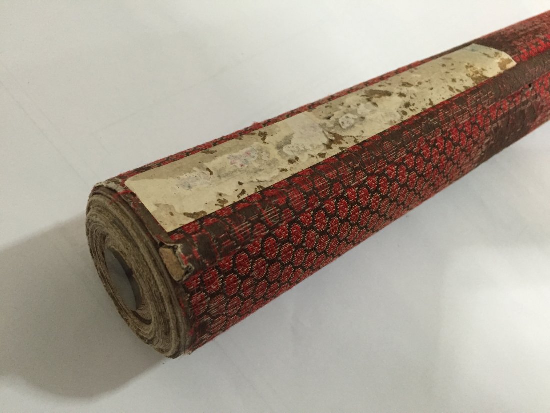 CHINESE HAND SCROLL PAINTING OF A FIGURE (1 of 10)