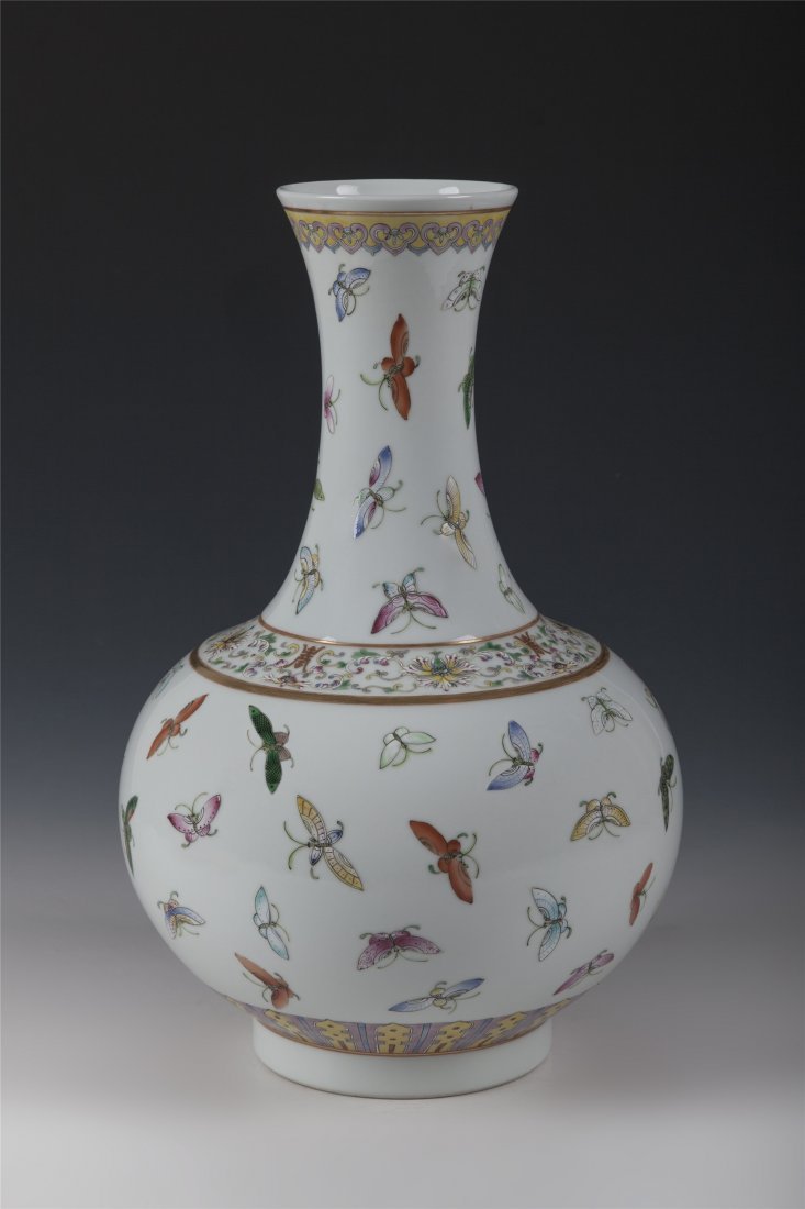 CHINESE PORCELAIN FAMILLE ROSE BUTTERFLY VASE (1 of 2)