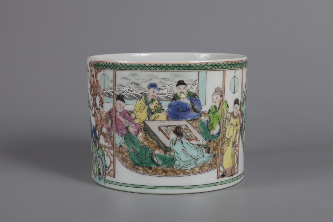 CHIENSE PORCELAIN FAMILLE ROSE BRUSH POT (1 of 3)