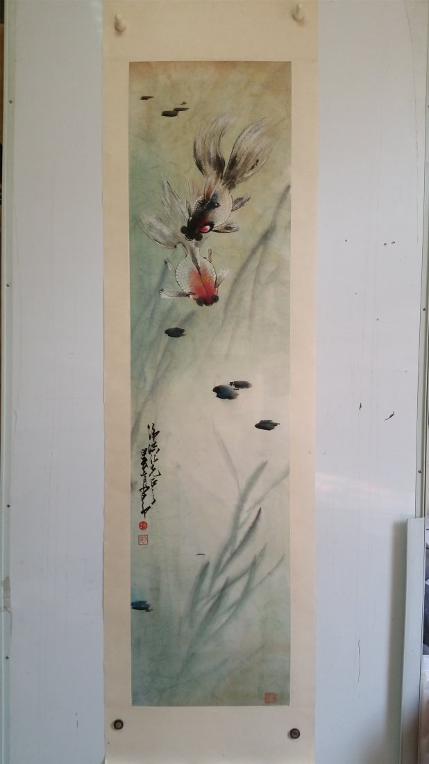 CHINESE SCROLL PAINTING OF KOI FISH (1 of 4)