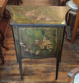 Hand painted Venetian decorative 1 door end table: Hand painted Venetian decorative 1 door end table. Dimensions: L 25 x W 13 x H 32 inches (This lot is for table only, other objects in the photo are NOT included) Condition: good condition, please fol